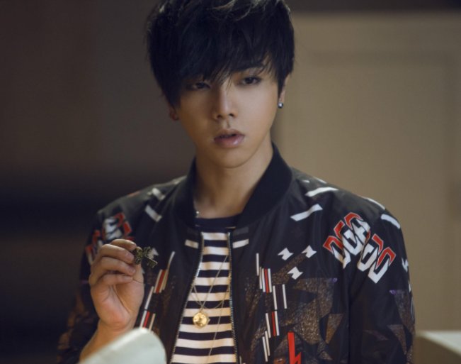 爆料华晨宇整容植发者公开道歉，华晨宇方有接受这样的道歉吗？