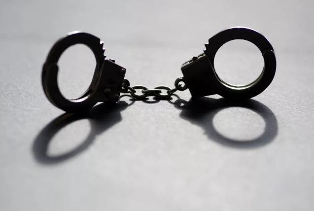 被举报身家二百亿的女法官获刑18年,你对此怎么看?