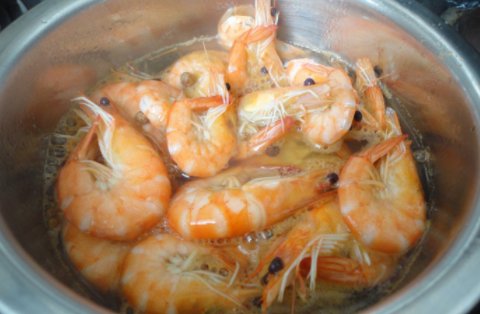 最简单的水煮虾的做法