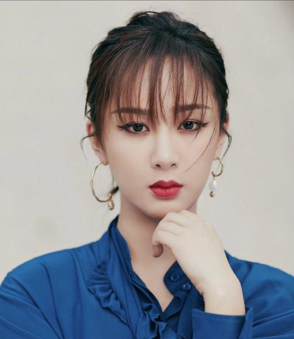 “人美心善”杨紫曾将造谣者告上法庭，后因其家境选择不追责，你怎么看?