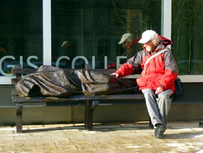 社会福利特别好的加拿大，为什么流浪汉还有那么多？