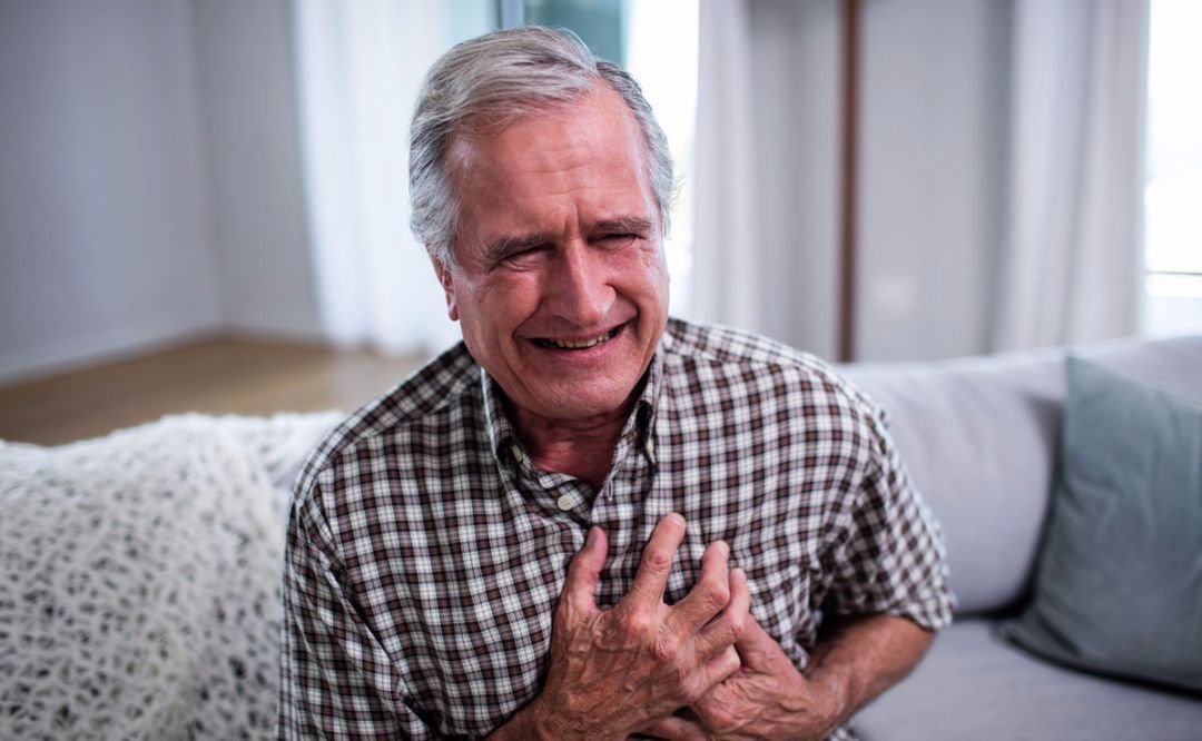 广东男子乳下皮肤溃破竟是乳腺癌,男性患乳腺癌的风险有多大?