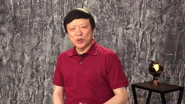 《环球时报》的总编辑胡锡进，他是公务员吗？