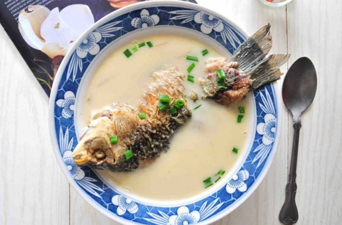 鲫鱼汤怎么做即营养又好喝？