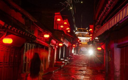 关于除夕节的诗句佳句有哪些？