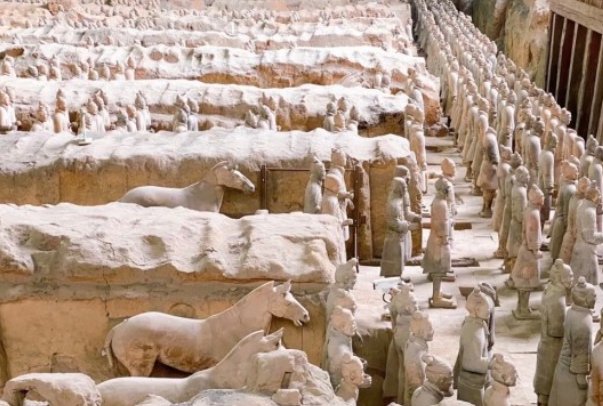 五一假期兵马俑景区相对往年来说游客数量锐减，疫情对旅游业的冲击有多大？