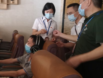 北京通州一网吧私自营业致多人感染，老板受到了什么惩罚？