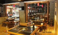 火锅店厕所标语疑侮辱女性，火锅店： 一种恶趣味，算装修特色，你怎么看？