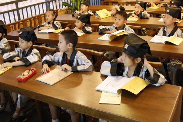 洞庭西望楚江分全诗