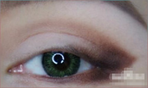 儿童舞台妆眼影画法？