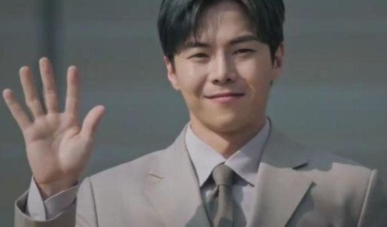 请回答1988顶楼结局洛根李死了吗