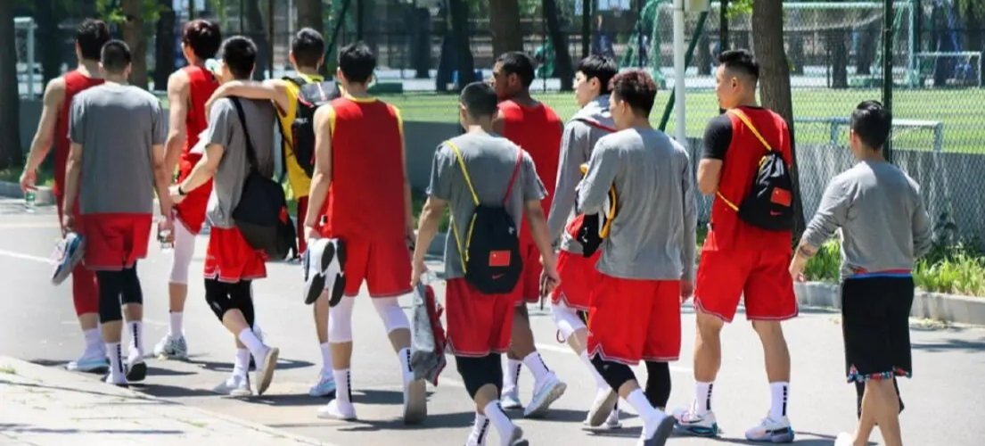 中国男篮集训队首次人员调整，将会有何大动作？