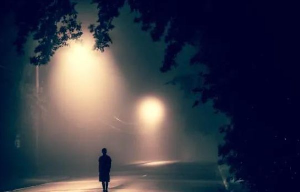 你若能护我周全,疼我入骨,下句是什么