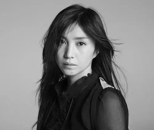 日本歌手鬼束千寻被逮捕，你知道所谓何事吗？