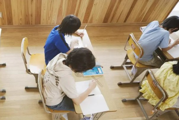 CAD培训费用是多少啊？