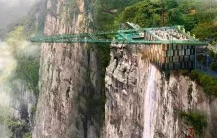 重庆万盛奥陶纪，大胆卖“后悔药”的地方，是最牛的天空悬廊吗？