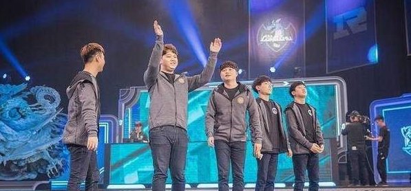 lollz战队为什么可能面临解散？