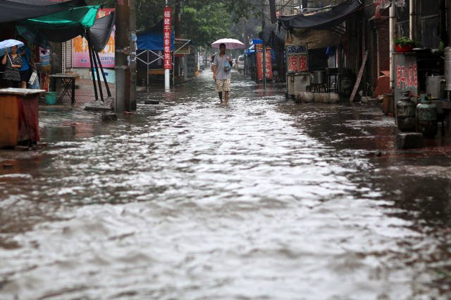 为什么河南最近频繁遭遇强降雨？