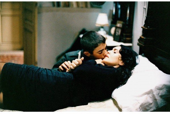 西西里的美丽传说讲了什么故事