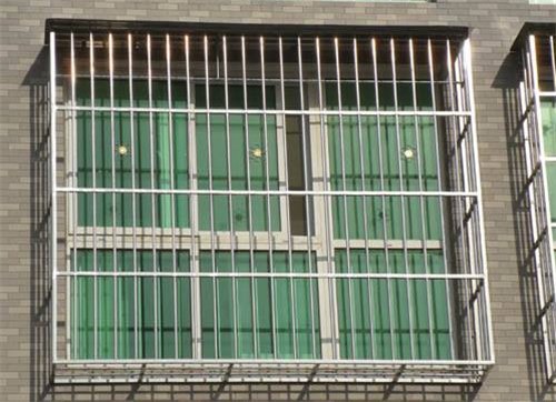 一个阳台防盗窗多少钱阳台防盗窗都有哪些