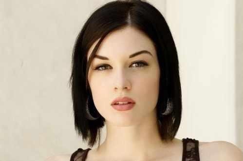 stoya Doll的中文名字是什么?