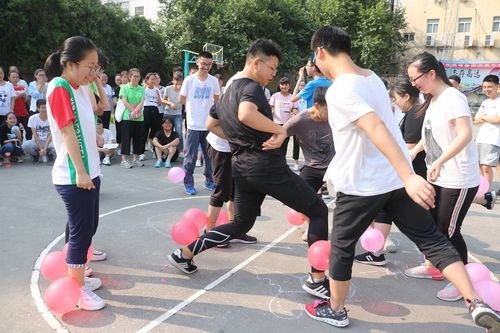 《踩气球》游戏规则及方案是什么?