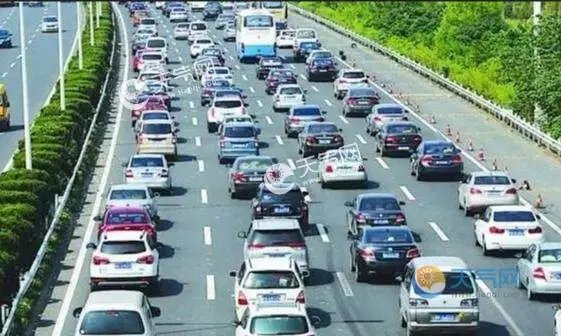 注意啦！上完14天班又是小长假，这个小长假，你会如何安排？