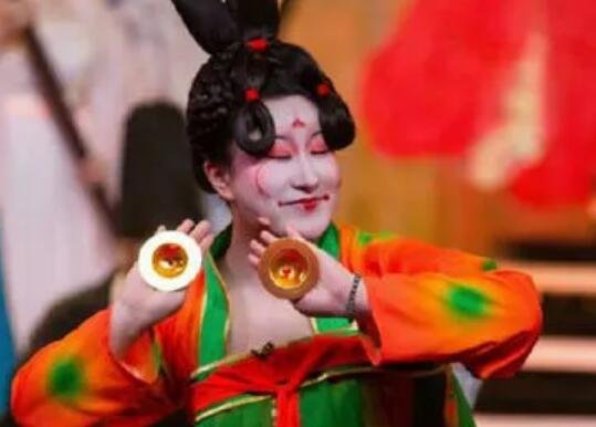 百变大咖秀2021冠军是谁 百变模王是她实至名归