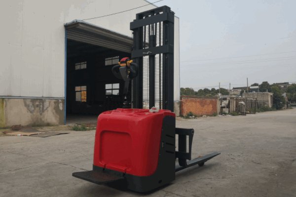 插腿式叉车与前移式叉车的区别