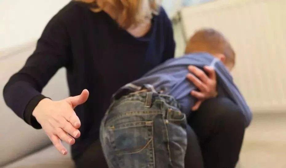 打孩子哪里最疼