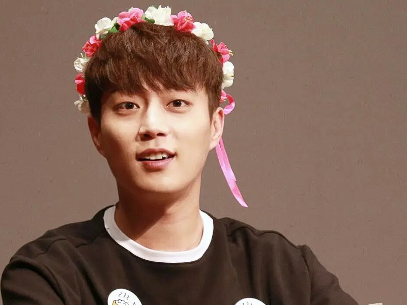 韩国明星男前十名的人