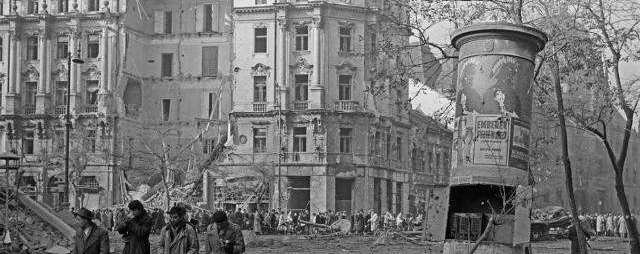 1918年匈牙利资产阶级革命为啥叫秋玫瑰革命？