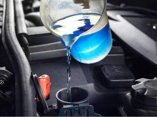 新买的车需要加水吗