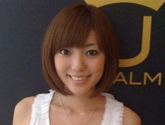 日男足世界杯首战获胜他们的太太团备受瞩目吗？