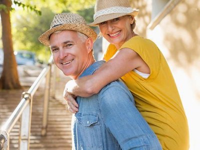 对别人夫妻的尊称