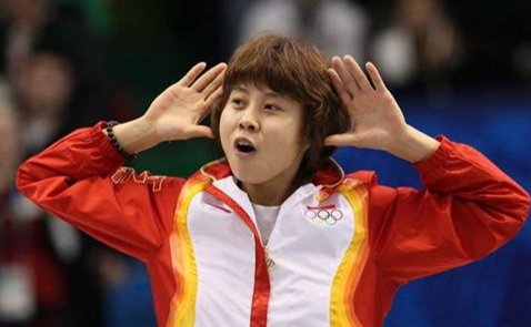 速滑冠军王蒙退役了吗？