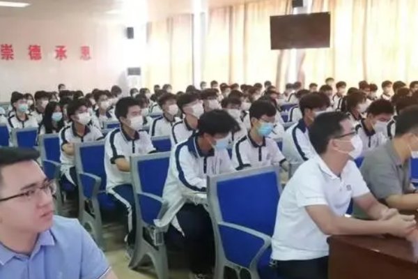 陆丰市启恩中学录取分数线2023