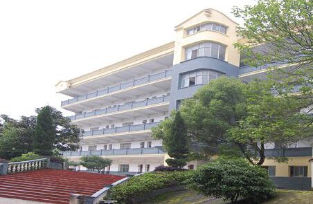 上饶致远中学是一个怎样的学校？