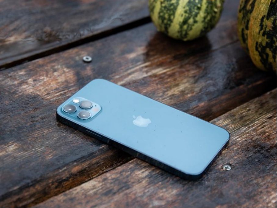 一加8 t和一加8 pro有什么不同？