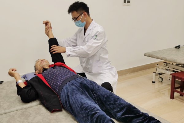 康复治疗师考试内容是什么？