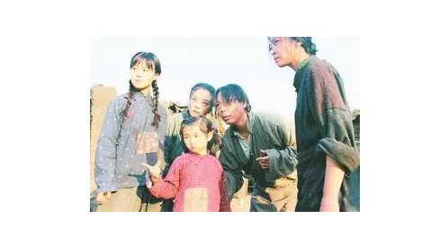 电影《龙须沟》根据什么创作的同名话剧改编?