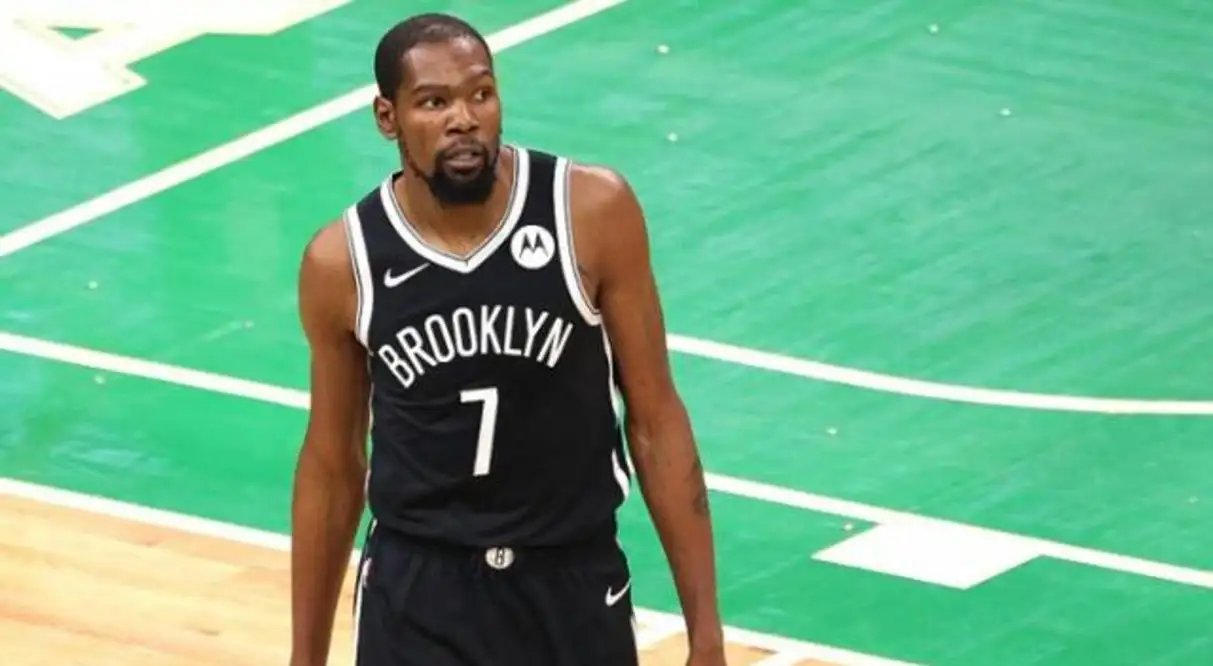 利拉德、努尔基奇晒杜兰特穿开拓者战袍照片，此举是出于什么原因考虑的？