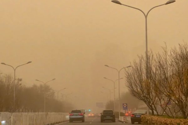 沙尘暴黄色预警，包头市中小学临时停课一天，这种恶劣天气会持续多久？