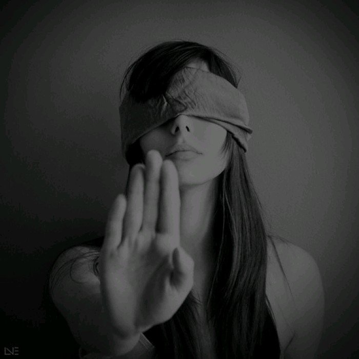 有什么好看的qq女生灰色头像