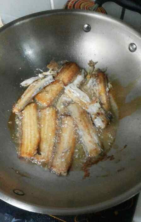 刀鱼炖豆腐怎么做好吃 刀鱼炖