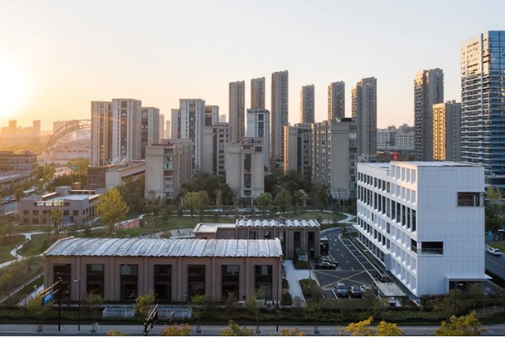 裘德毕业于哪个大学