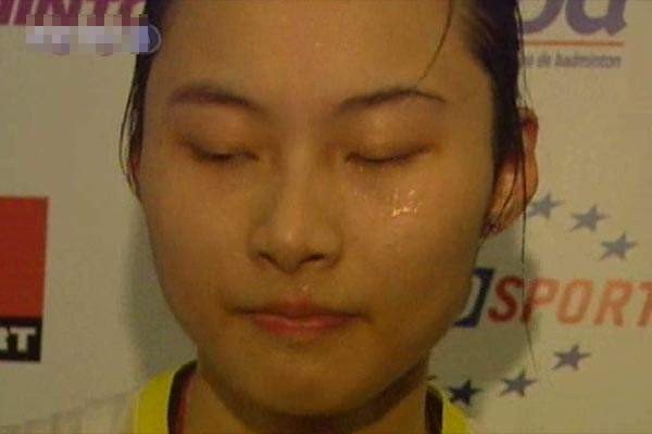 开心的眼泪和难过的眼泪成分不同，难过的眼泪流多了对身体有什么好处？