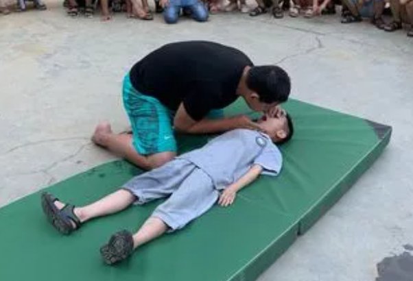 柯哀亲了是什么意思