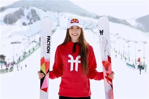 谷爱凌和刘耀文出现在高中试卷上，他们身上有哪些可贵的品质？