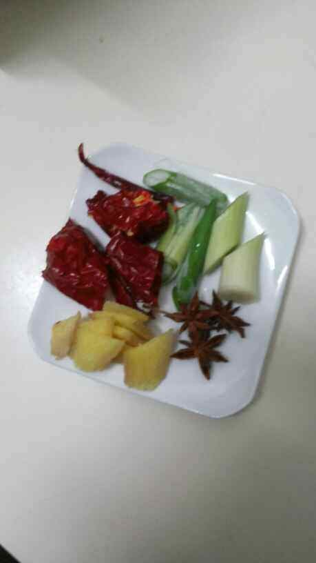 刀鱼炖豆腐怎么做好吃 刀鱼炖